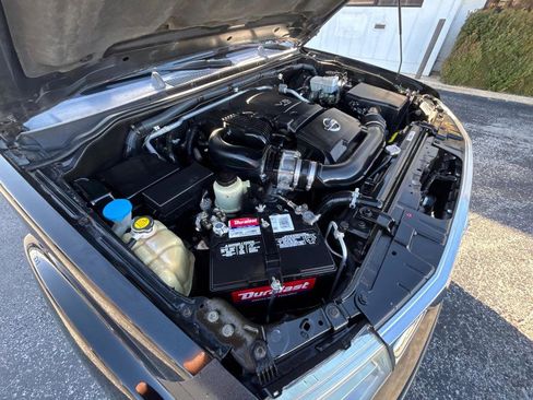 Used 2005 Nissan Frontier LE w/ (X01) Leather Pkg image 35