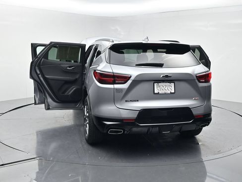 Used 2025 Chevrolet Blazer RS FWD image 30