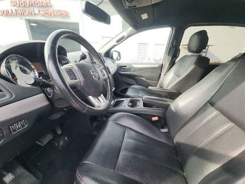 Used 2017 Dodge Grand Caravan GT FWD image 24