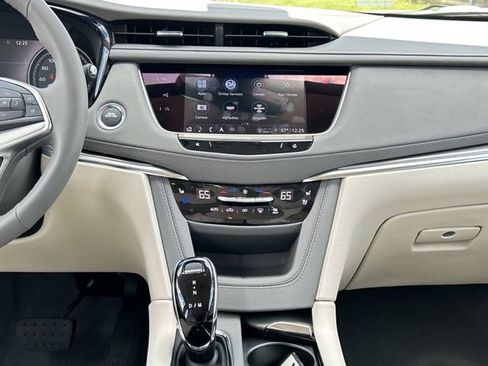 New 2026 Cadillac XT5 Premium Luxury w/ Driver Assist Package AWD/4WD image 20