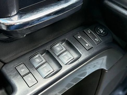 Used 2018 Chevrolet Silverado 1500 LT AWD/4WD image 18