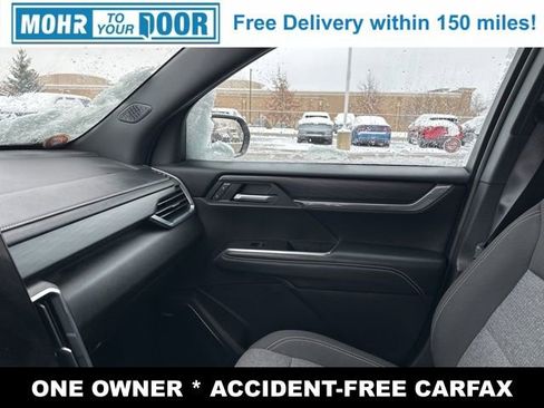 Used 2025 GMC Acadia Elevation image 25