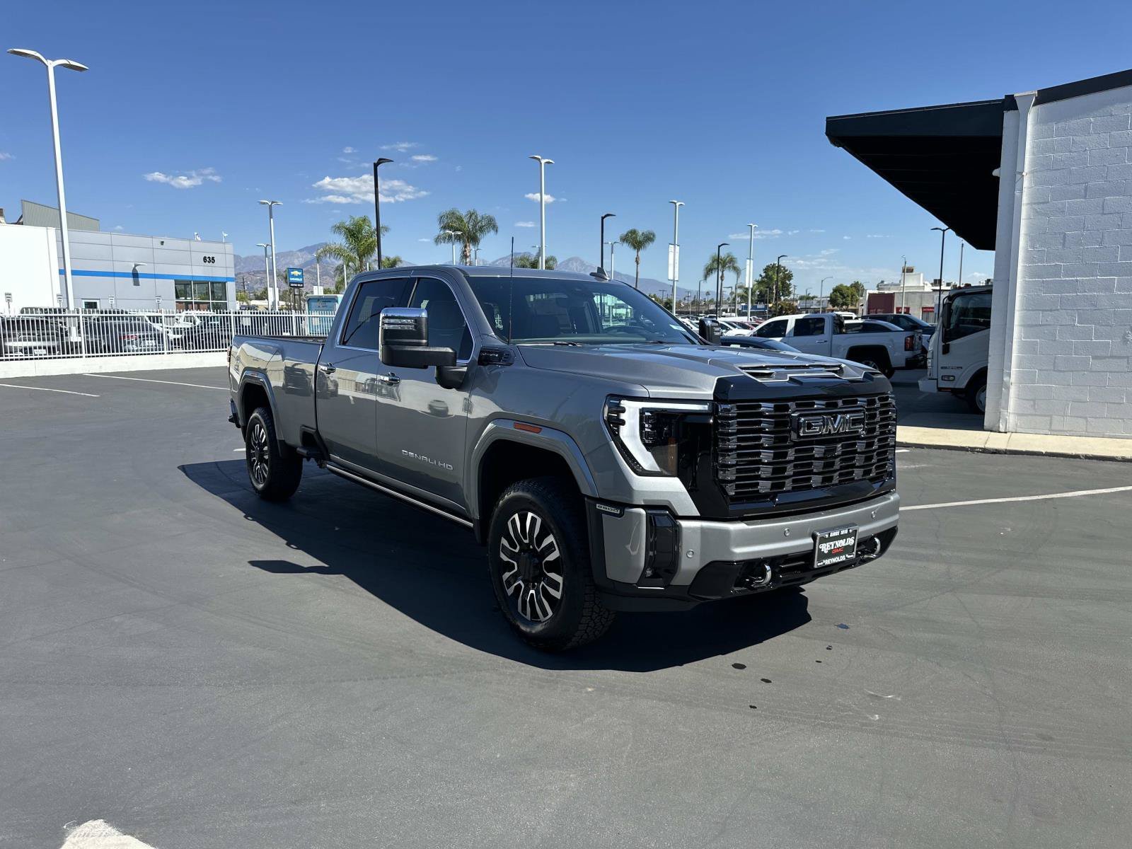 New 2026 GMC Sierra 2500 Denali Ultimate AWD/4WD image 3
