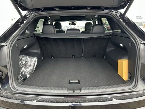 New 2026 Volkswagen Atlas Cross Sport SEL Premium R-Line AWD/4WD image 28