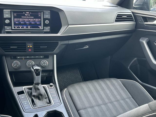 Used 2024 Volkswagen Jetta Sport FWD image 20