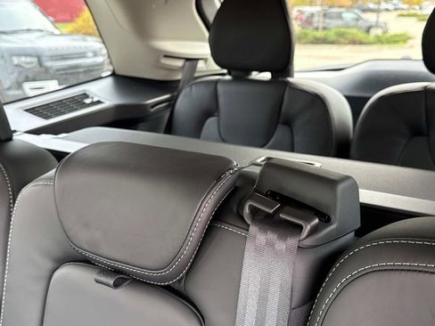 New 2026 Volvo XC90 B6 Ultra w/ Protection Package image 16