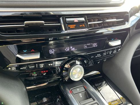 Certified 2025 Acura MDX FWD image 22