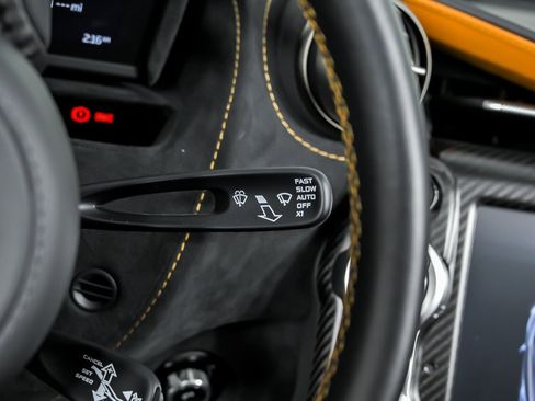 Used 2023 McLaren 720S Spider RWD image 33