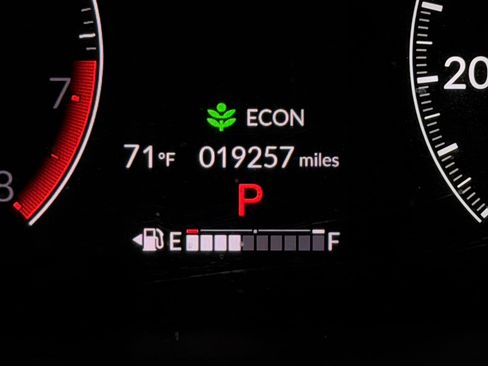 Certified 2023 Honda HR-V LX image 20