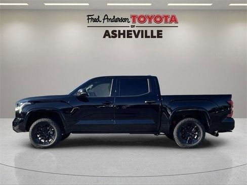 Used 2023 Toyota Tundra Capstone image 2