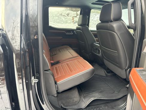 Used 2022 GMC Sierra 1500 Denali Ultimate image 24