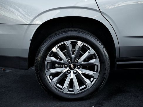 Used 2025 Chevrolet Tahoe High Country image 6