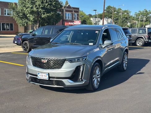 Used 2023 Cadillac XT6 Premium Luxury AWD/4WD image 8