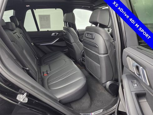 Used 2021 BMW X5 xDrive40i w/ M Sport Package image 24