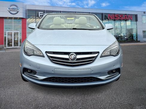 Used 2018 Buick Cascada Premium image 2