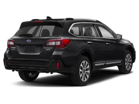 Used 2018 Subaru Outback 3.6R Touring AWD/4WD image 2