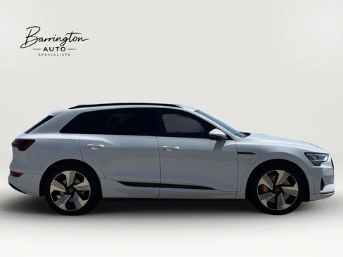Used 2022 Audi e-tron Premium Plus w/ Premium Plus Package AWD/4WD image 4