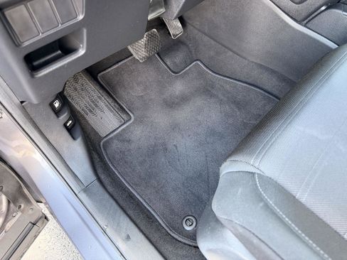 Used 2020 Honda CR-V LX image 17