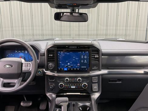 Used 2025 Ford F150 Lariat AWD/4WD image 34