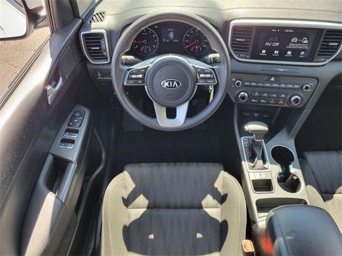 Used 2020 Kia Sportage LX image 12