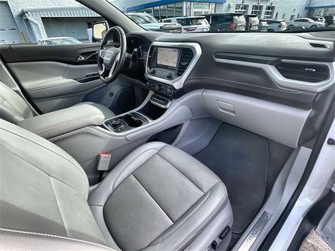 Certified 2021 GMC Acadia SLT w/ Preferred Package image 29