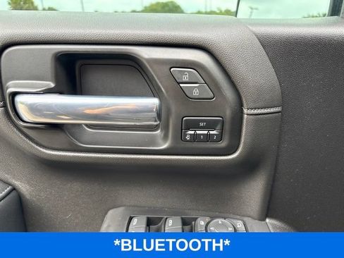 Used 2022 Chevrolet Silverado 1500 High Country w/ Technology Package AWD/4WD image 14