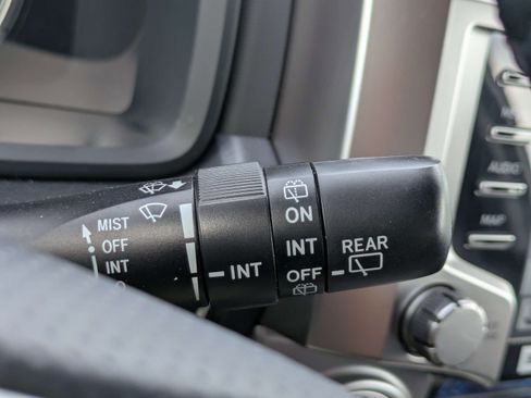 Used 2023 Toyota 4Runner Limited AWD/4WD image 35