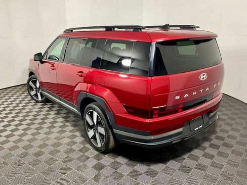 Used 2025 Hyundai Santa Fe Limited AWD/4WD image 15