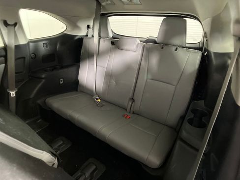 Used 2020 Toyota Highlander Limited image 29