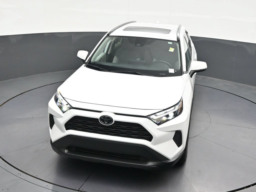 Used 2025 Toyota RAV4 XLE w/ Convenience Package FWD image 22