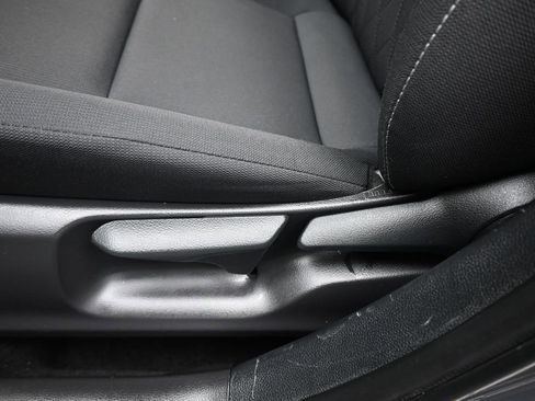 Used 2023 Toyota Corolla LE FWD image 12