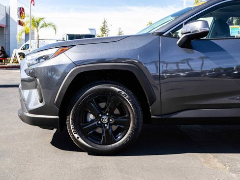 Used 2025 Toyota RAV4 XLE w/ Convenience Package image 5