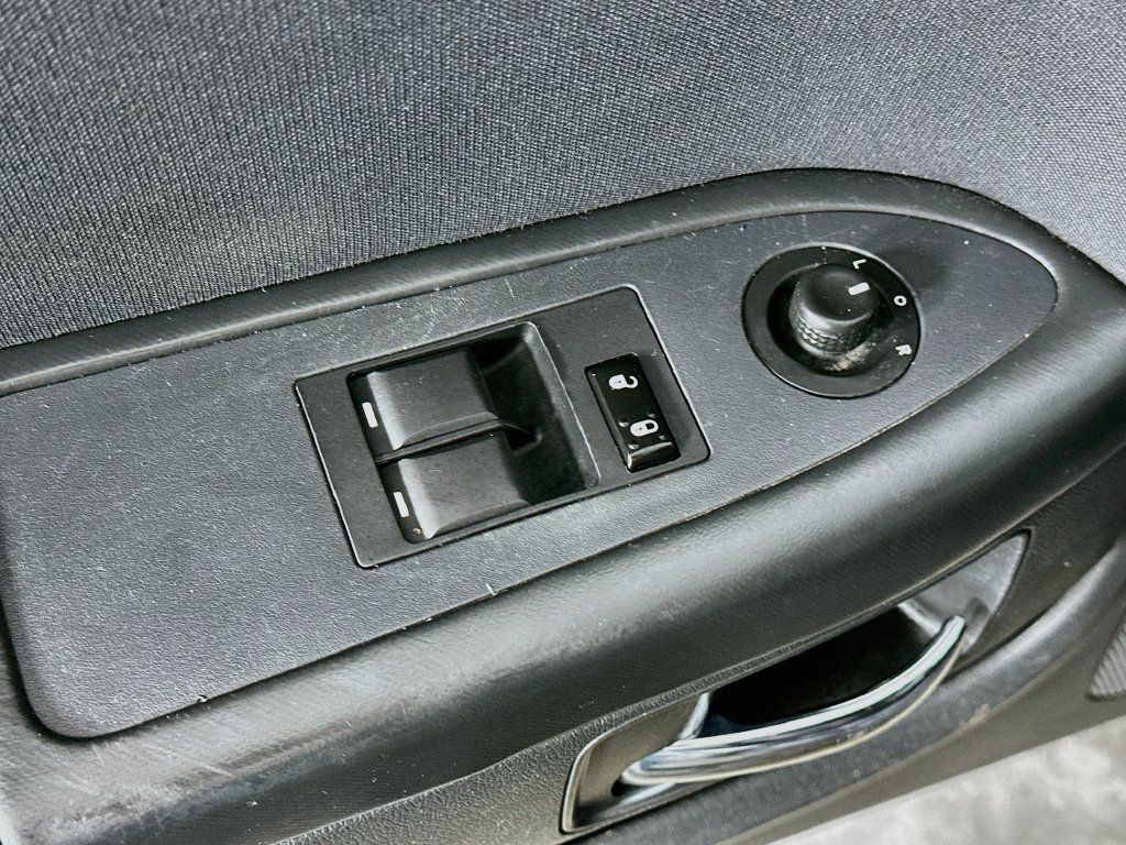 Used 2013 Dodge Challenger SXT RWD image 24
