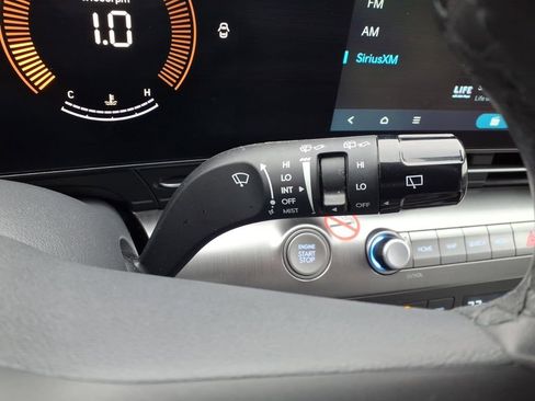 Used 2025 Hyundai Kona SEL image 22