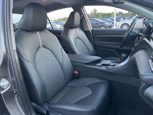 Used 2023 Toyota Camry SE image 28