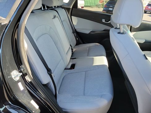 Used 2023 Hyundai Kona SE w/ Cargo Package image 20