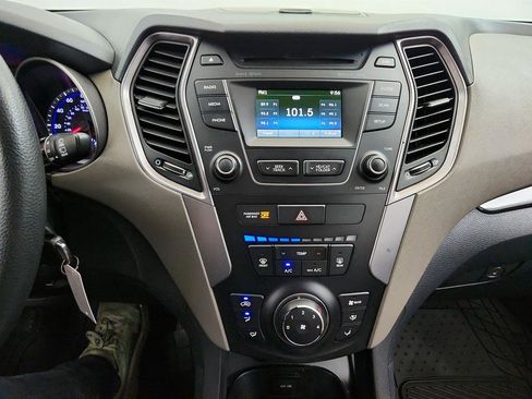 Used 2016 Hyundai Santa Fe SE AWD/4WD image 19