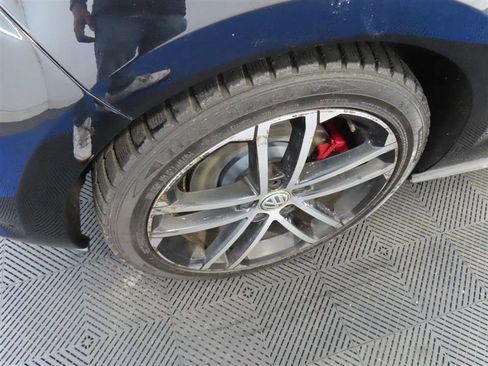 Used 2017 Volkswagen GTI Sport FWD image 8