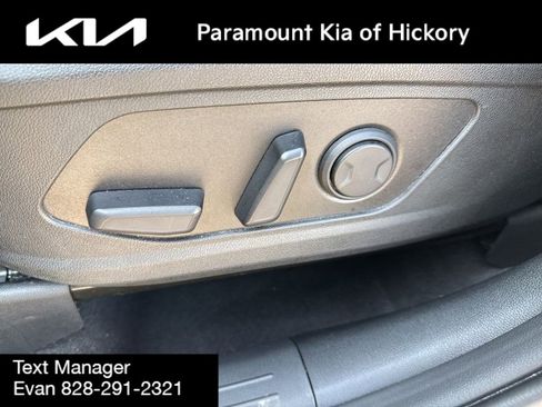 Used 2023 Kia Sorento SX image 24