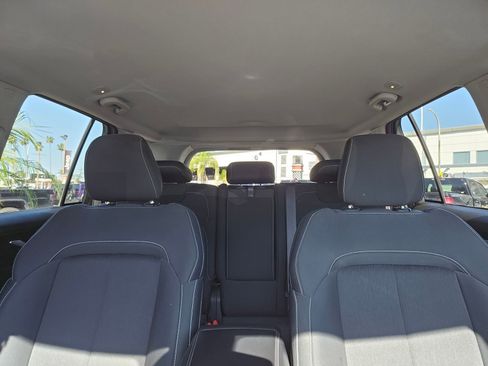 Used 2023 Jeep Grand Cherokee Laredo image 27