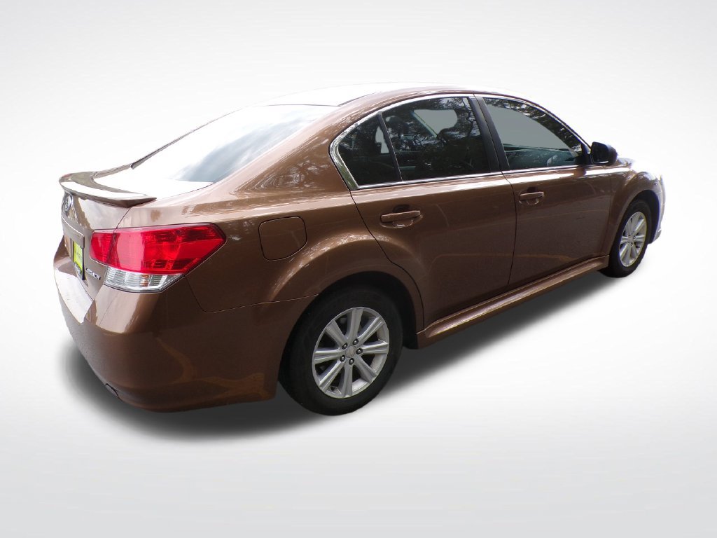 Used 2012 Subaru Legacy 2.5i Premium w/ All-Weather Pkg AWD/4WD image 7