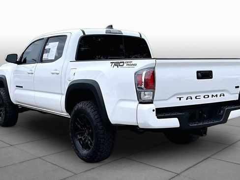 Used 2023 Toyota Tacoma TRD Off-Road w/ Advanced Technology Package AWD/4WD image 12