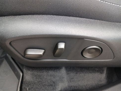 New 2026 Chevrolet Traverse LT w/ Sun and Wheel Package image 31