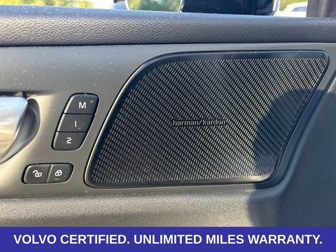 Certified 2024 Volvo S60 B5 Plus w/ Climate Package AWD/4WD image 18