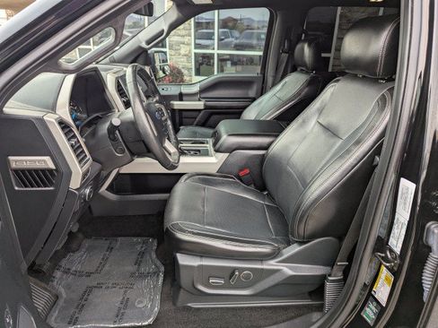 Used 2017 Ford F150 Lariat w/ Equipment Group 502A Luxury AWD/4WD image 12