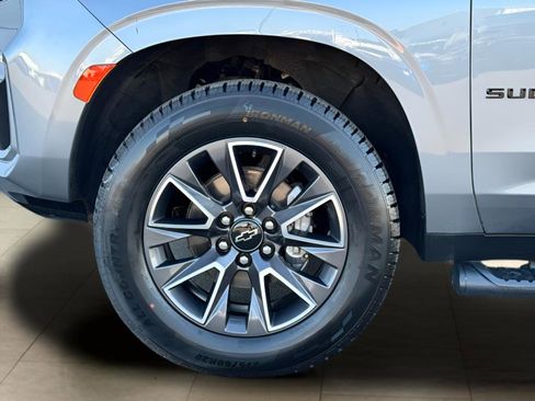 Used 2022 Chevrolet Suburban Z71 AWD/4WD image 37