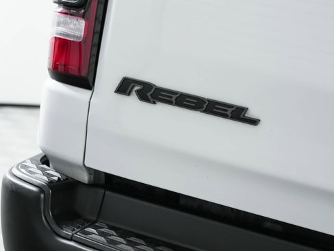 Used 2020 RAM 1500 Rebel image 18