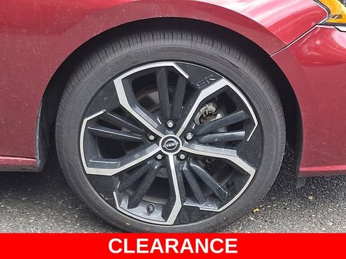 Used 2024 Nissan Altima 2.5 SR FWD image 8
