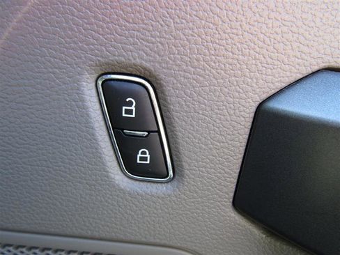 Used 2018 Ford F150 XLT w/ Equipment Group 301A Mid image 30