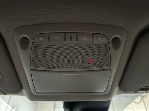 Used 2019 Nissan Rogue SL AWD/4WD image 35